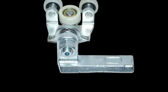 Iveco Daily 6th gen Sliding door upper top rail 5801522453