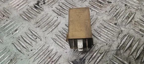 BMW 5 E39 Window control relay 61368384505