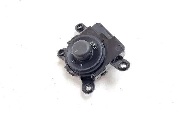 Chevrolet Orlando Wing mirror switch 13296440 211833