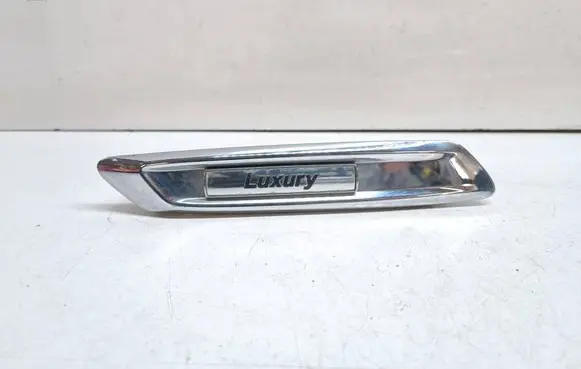 BMW 5 F10 F11 Fender trim (molding) 7336647