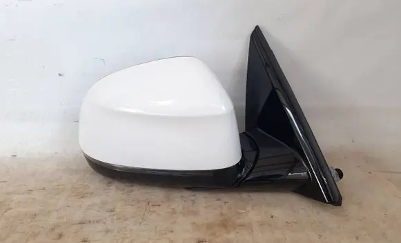 Front door electric wing mirror