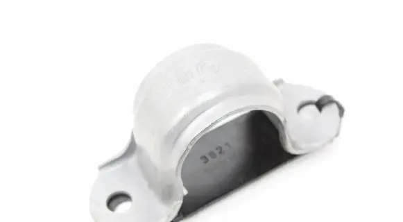 BMW 4 G22 G23 G24 G26 Sway bar bush bracket, front 6890581