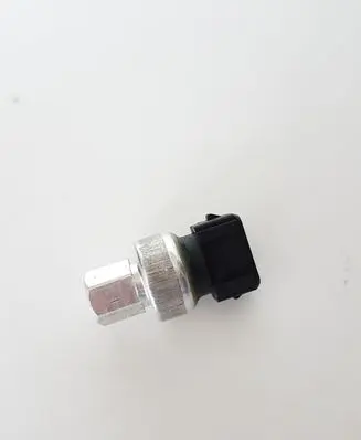 Volvo V70 Air conditioning (A/C) pressure sensor 31292004
