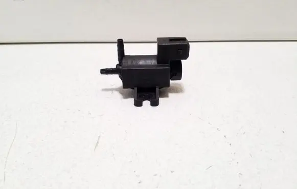 Opel Astra J Valve vacuum 8972882491 70246100