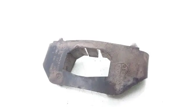 Mercedes-Benz R W251 Fender mounting bracket A2516900021