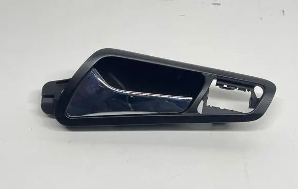 Volkswagen PASSAT B6 Front door interior handle 3C1837113D