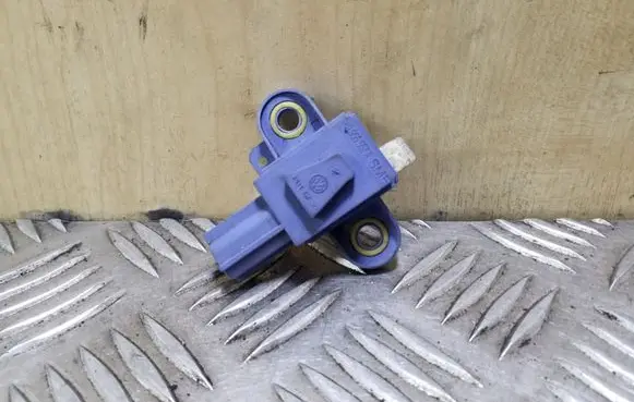 Volkswagen Jetta V Airbag deployment crash/impact sensor 1K0955557A