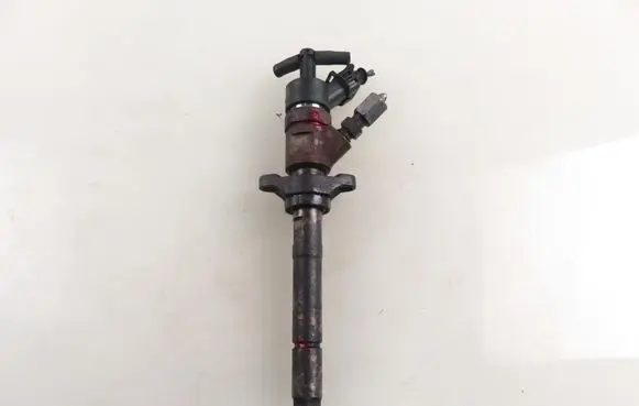 Ford Focus Fuel injector 0445110239