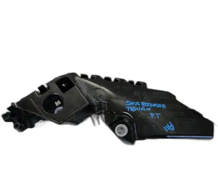 Volkswagen Tiguan Front bumper mounting bracket