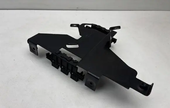 Audi A3 S3 8V Engine control unit holder 5Q0906214F