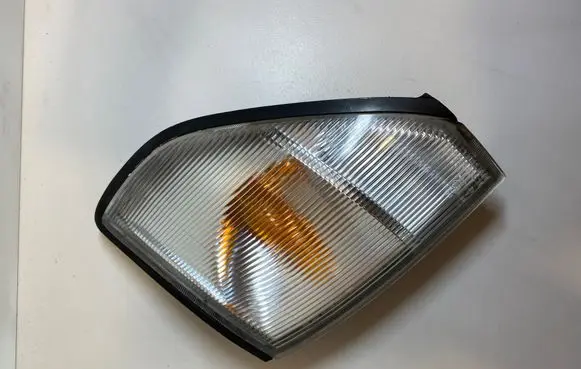 Toyota Land Cruiser (HDJ90) Front fender indicator light 