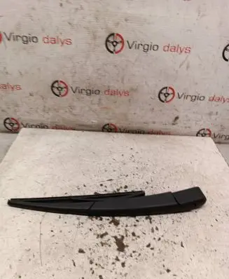 Rear wiper blade arm
