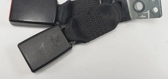 Jaguar XF X250 Rear seatbelt buckle 2R83-F60045
