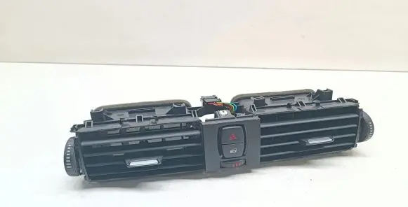 BMW 3 F30 F35 F31 Dash center air vent grill 9218552