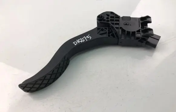 Volkswagen Up Accelerator throttle pedal 1S1721503A