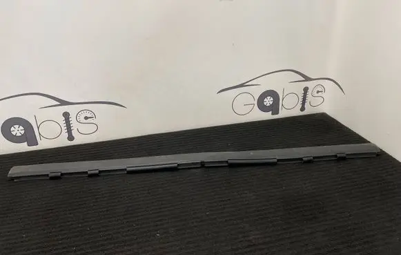 BMW 3 G20 G21 Engine compartment rubber 7419380