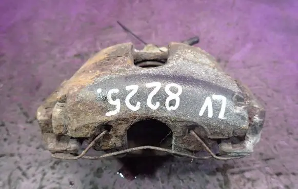 Mazda 3 II Front brake caliper