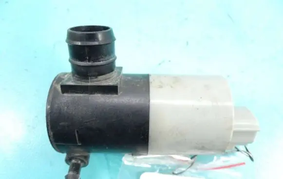 Toyota Corolla E160 E170 Windscreen/windshield washer pump PA66-GF13 IMPRK1276183