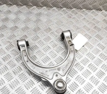 BMW 5 G60 Front lower control arm/wishbone 8833037