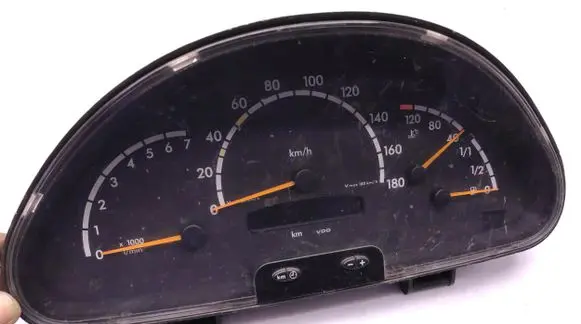 Mercedes-Benz Sprinter W901 W902 W903 W904 Speedometer (instrument cluster) A0014460721