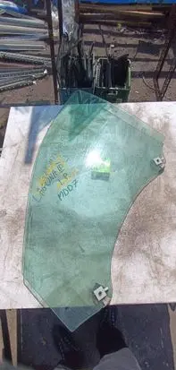 Renault Laguna II Front door window glass four-door 1212123