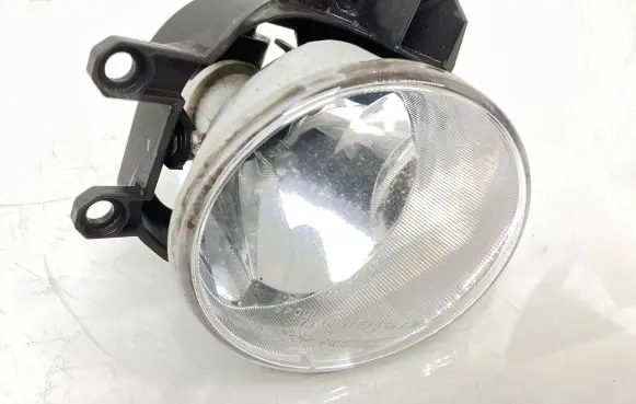 Toyota Auris E180 Front fog light 8122002110 90008497