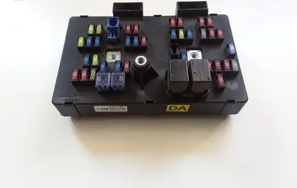 Opel Antara Fuse module C105IP