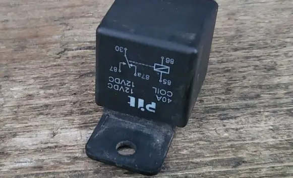 Mercedes-Benz E W210 Other relay