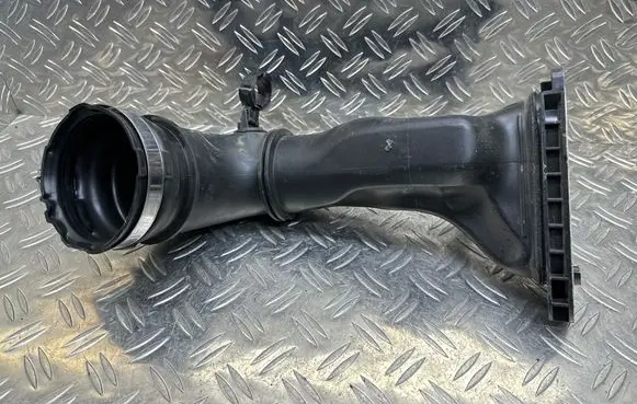 Renault Zoe Air intake duct part 290933462R Z12019313