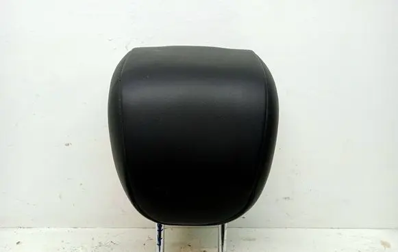 Chevrolet Trax Rear seat headrest 