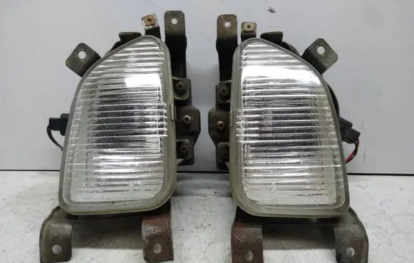 Mitsubishi Colt Fog light set AOK10848L AOk10848R 025003