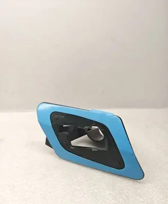 BMW 5 G30 G31 G38 Headlight washer nozzle holder 7385356