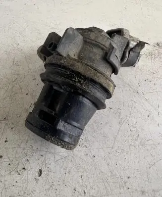 Toyota Land Cruiser (J120) Windscreen/windshield washer pump 8533060150