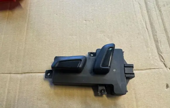 Skoda Octavia Mk4 Seat control switch 8W0959747A
