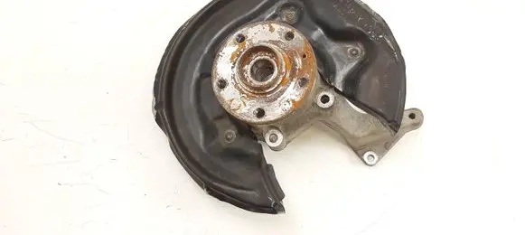 Volkswagen PASSAT B6 Rear wheel hub