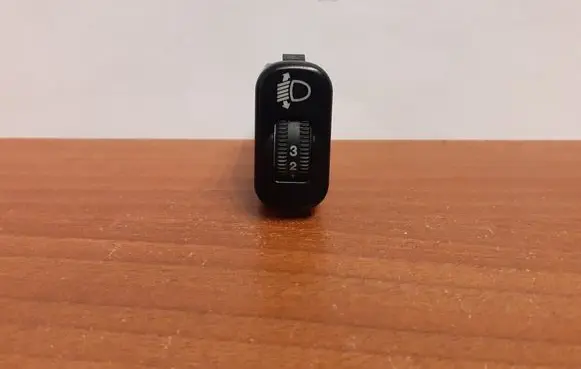 Mercedes-Benz Sprinter W906 Headlight level height control switch 9068260038 5511