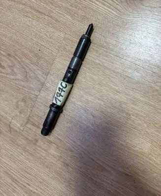 Fuel injector