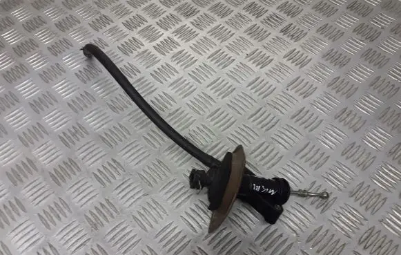 Ford Mondeo Mk III Clutch slave cylinder 1S71-7A543-AE