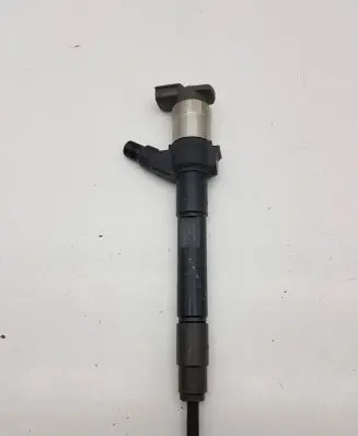 Mitsubishi L200 Fuel injector 1465A439 10T27696 D8EDE4D6