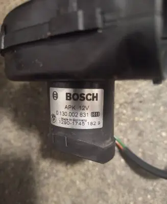 BMW 5 E39 Engine control unit/module fan 0130002831 129017451829
