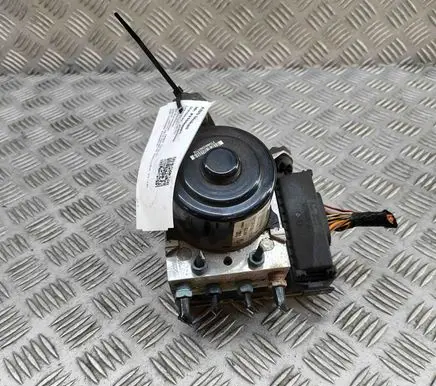 BMW X3 F25 ABS Pump 6857643