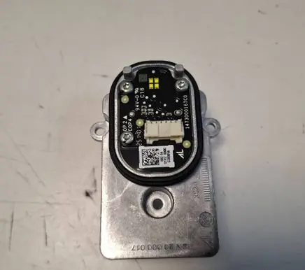 Volkswagen Tiguan LED ballast control module cn20000017
