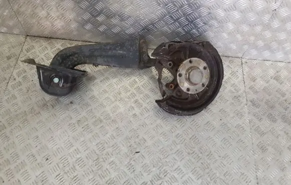 BMW 7 E65 E66 Stub axle 