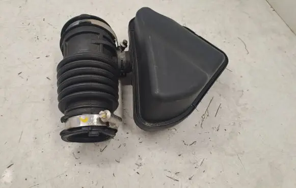 Dacia Sandero III Intake resonator 111239PS 111250PS01