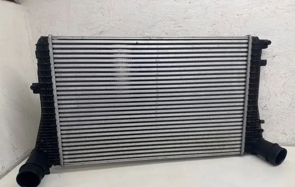 Volkswagen PASSAT B7 Intercooler radiator 30306 2002199