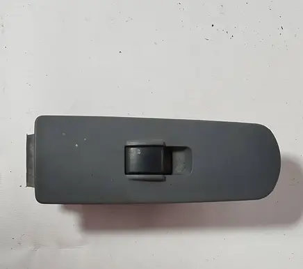 Mitsubishi Colt Electric window control switch 8608A077 C8DD563MUK F000153D