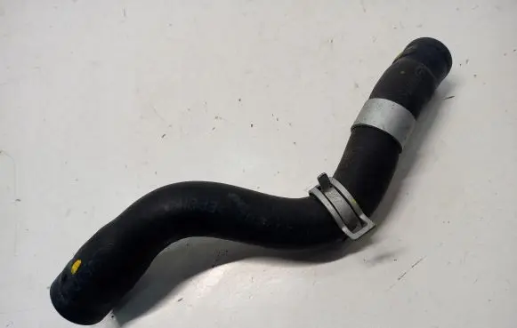 Hyundai i30 Engine coolant pipe/hose 25450-S0500