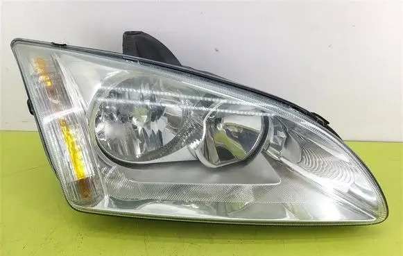 Ford Focus Headlight/headlamp 4M51-13099-AB