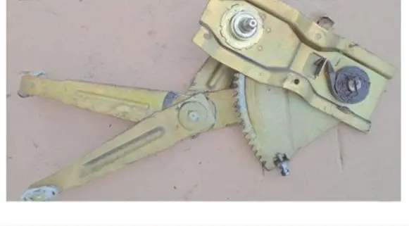 Opel Kadett E Rear door manual window regulator 