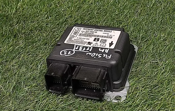 Ford Fusion II Airbag control unit/module DS7T14B321BB 0285012050
